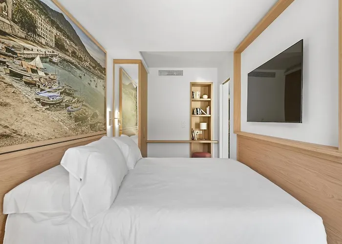 Novaya Aparthotel